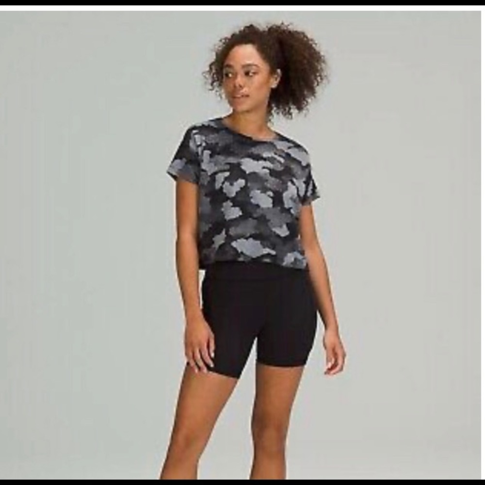 Lululemon Camo Cates Tee Size 6